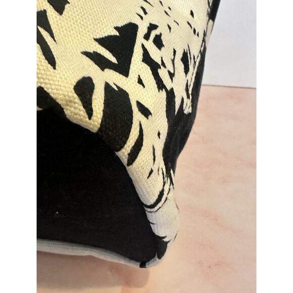 Banana Republic Bamboo Handle Black & Cream Canvas Top Handle Handbag - Picture 15 of 16